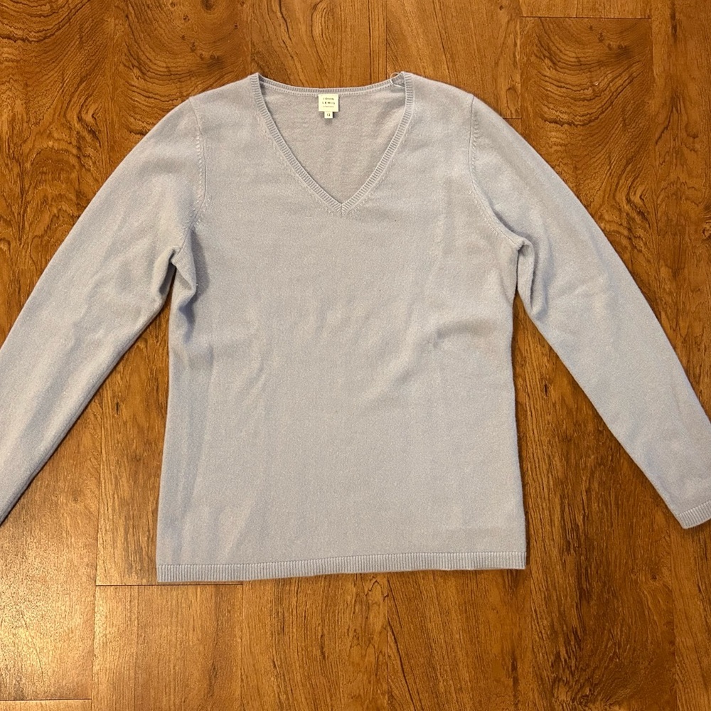 Women’s Cashmere V-Neck Sweater